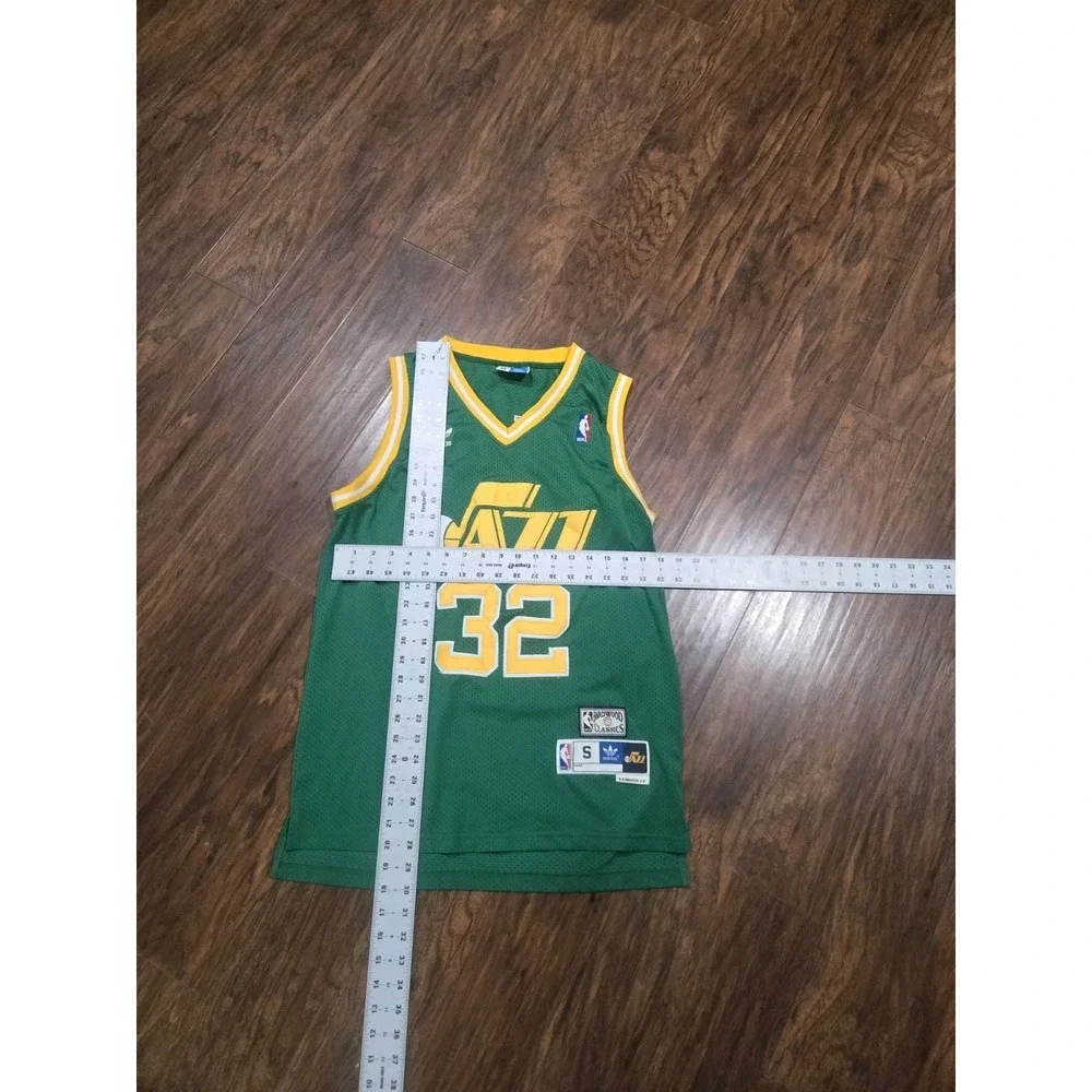 Vintage NBA Adidas HWC Utah Jazz Karl Malone Jersey #32 Men's Size S